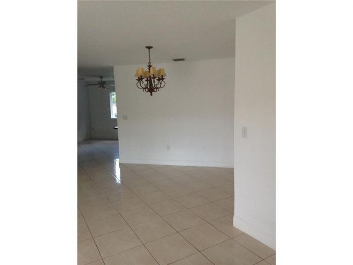 26750 SW 132 AV, Homestead, FL 33032