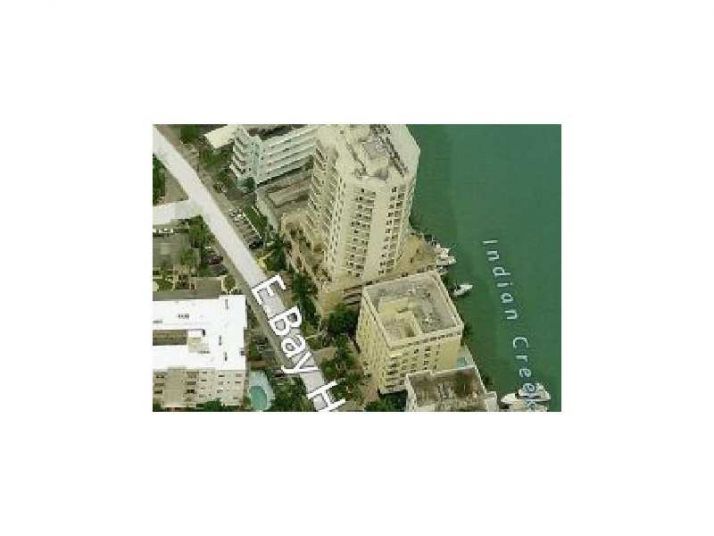 1065 98 ST # 7, Miami Beach, FL 33154