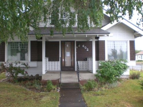 602 S 13th Ave, Yakima, WA 98902