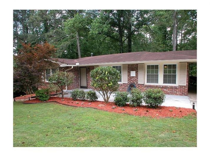 2261 Capehart Circle Nw, Atlanta, GA 30345