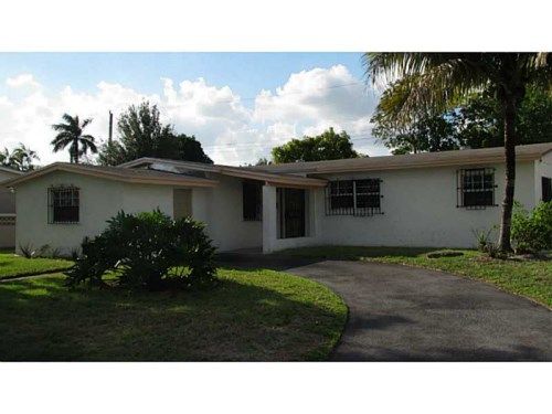 4811 NW 11 PL, Fort Lauderdale, FL 33313