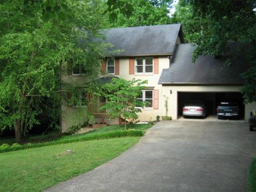 205 Nacoochee Drive, Woodstock, GA 30188