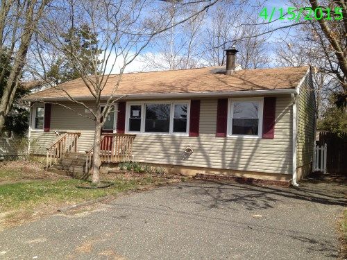 718 Pine Dr, Brick, NJ 08723