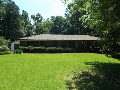 919 Beech Valley Rd, Lithia Springs, GA 30122