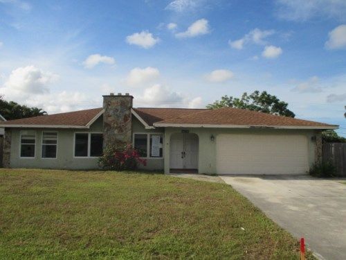 2283 SE Carnation Rd, Port Saint Lucie, FL 34952