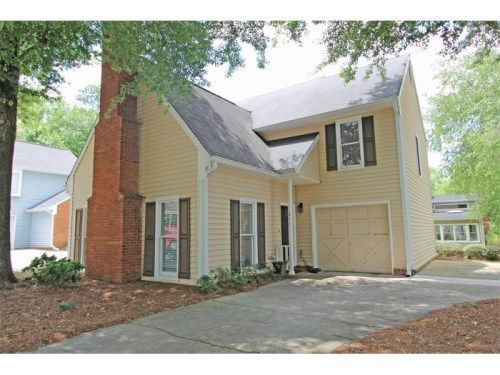 211 Roswell Green Lane, Roswell, GA 30075