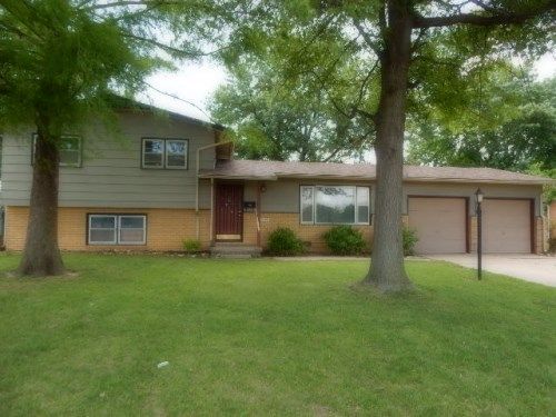 1107 N Wilbur Ln, Wichita, KS 67212