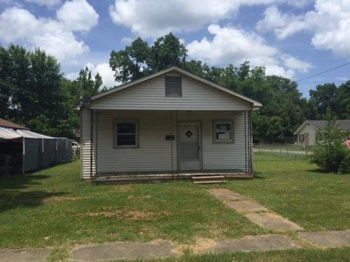 526 E Baldwin, West Helena, AR 72390