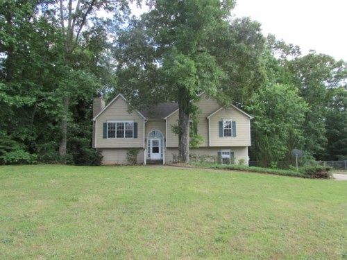 208 Seals Dr, Dallas, GA 30157