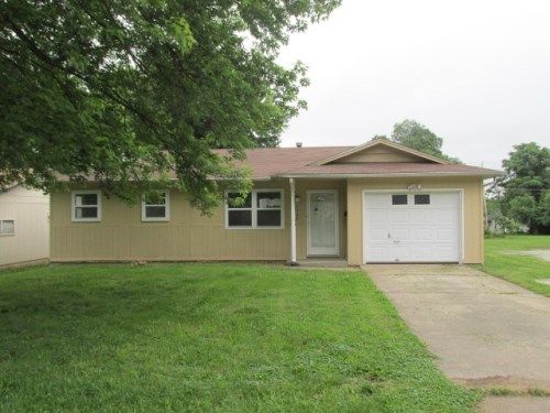 1509 E Talmage St, Springfield, MO 65803