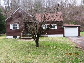 1230 Paintertown Rd, Irwin, PA 15642