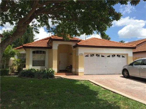 19603 NW 83 CT, Hialeah, FL 33015