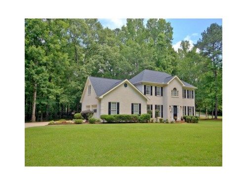 105 Sir Lancelot Court, Fayetteville, GA 30214