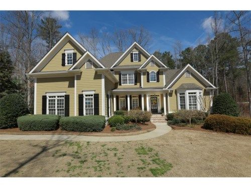 872 Hallbrook Lane, Alpharetta, GA 30004