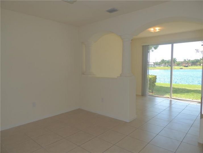 1434 SE 24 CT # 1434, Homestead, FL 33035