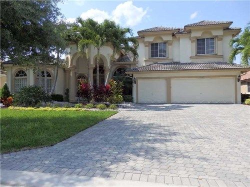 12805 NW 69 CT, Pompano Beach, FL 33076