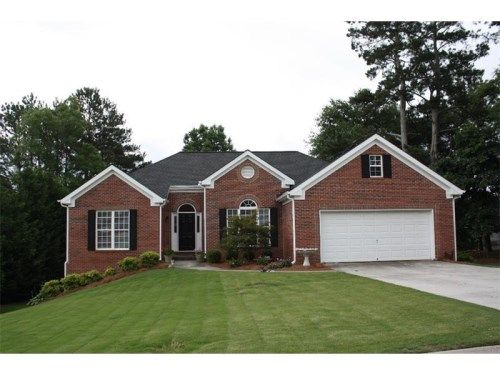 2172 Vintage Oaks Drive, Loganville, GA 30052