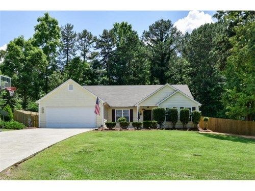 27 Maddox Road, Acworth, GA 30102