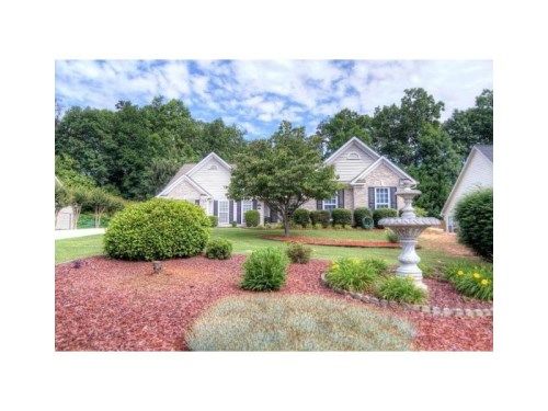 5760 Newberry Point Drive, Flowery Branch, GA 30542