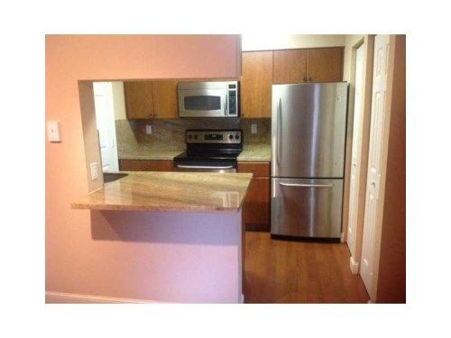 17485 NW 67 CT # H-21, Hialeah, FL 33015