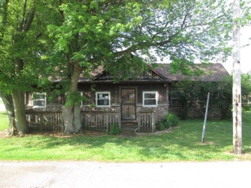 401 West 3rd St, Lizton, IN 46149