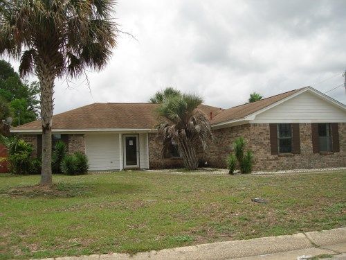 10121 Clearsound Dr, Pensacola, FL 32506