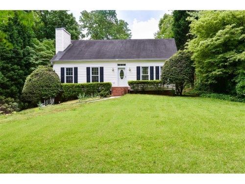 2750 Holly Ridge Circle, Marietta, GA 30062