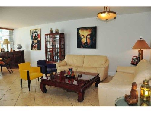 5151 COLLINS AV # 530, Miami Beach, FL 33140