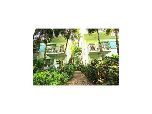 911 MERIDIAN AV # 205, Miami Beach, FL 33139