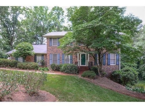 5068 Vernon Oaks Drive, Atlanta, GA 30338