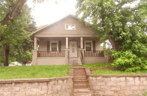 1007 N Osage St, Independence, MO 64050