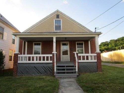 348 E Oak St, Covington, VA 24426