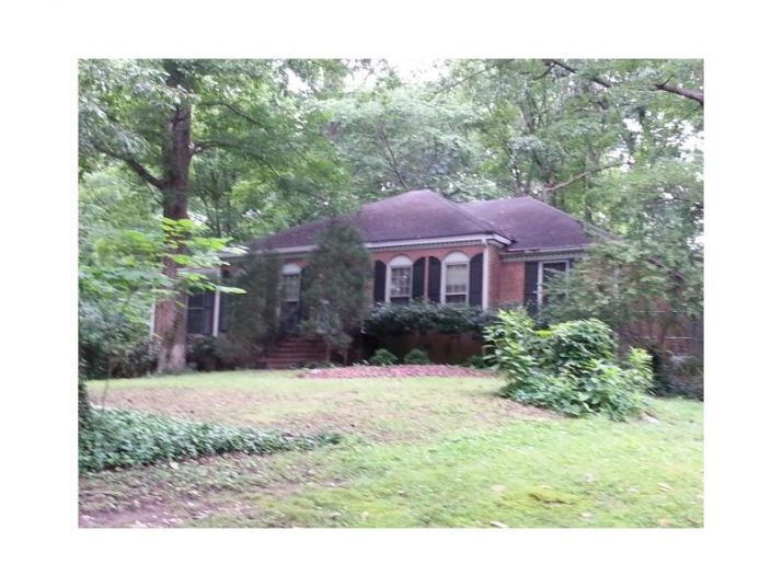 4068 W Oak Lane, Douglasville, GA 30134