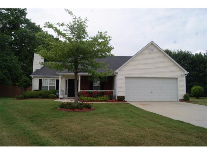 4110 Eden Valley Drive, Loganville, GA 30052