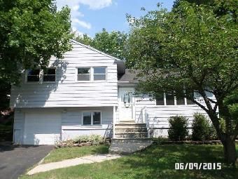 2557 Burns Pl, Union, NJ 07083