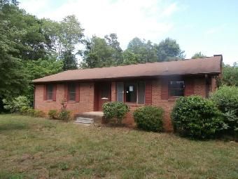 2342 Hoover Hill Rd, Trinity, NC 27370