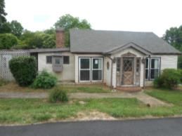 119 Freeman St, Randleman, NC 27317