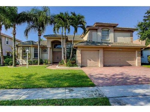 13736 NW 21 ST, Hollywood, FL 33028