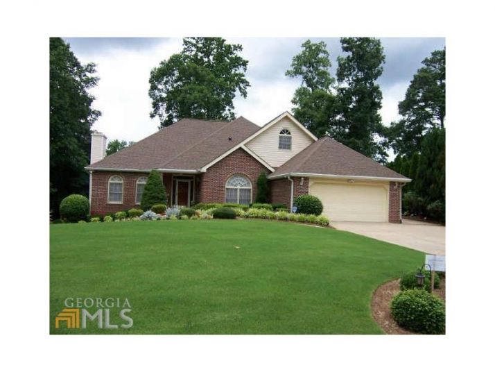 6849 Stone Breeze Drive, Stone Mountain, GA 30087