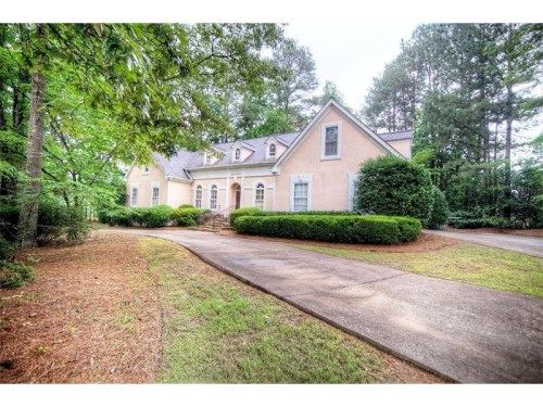 7505 Brandonshire Road, Atlanta, GA 30350