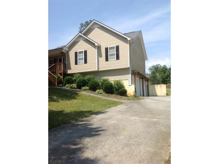 342 Pathfinder Circle Se, Calhoun, GA 30701