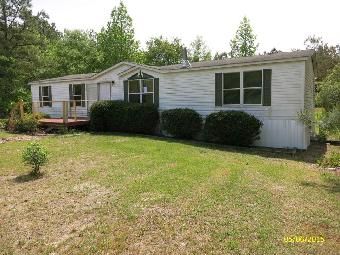 304 Battleground Rd, Atkinson, NC 28421