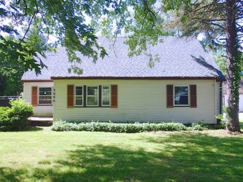 3660 Andrews Rd, Buchanan, MI 49107