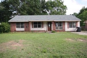 1707 8th St S, Phenix City, AL 36869