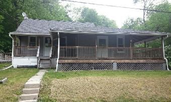 1233 Krumsville Roa, Lenhartsville, PA 19534