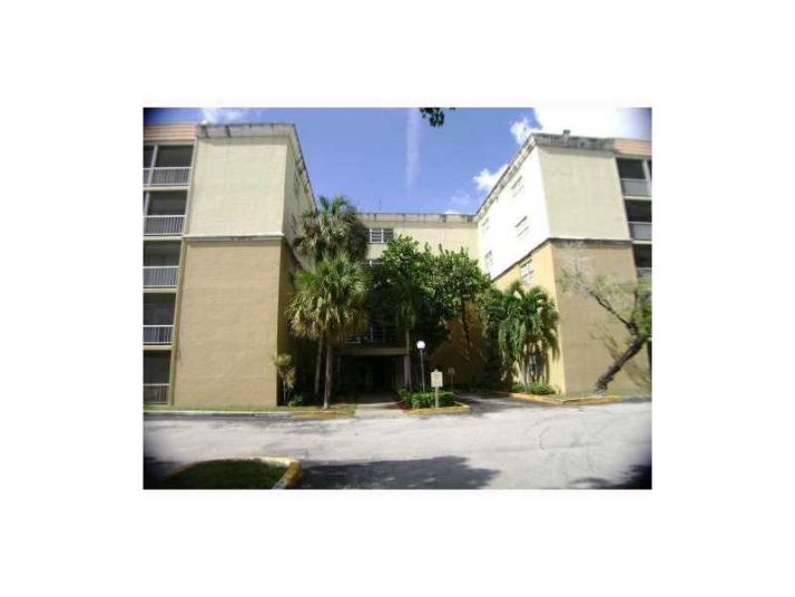 6930 MIAMI GARDENS DR # 1-410, Hialeah, FL 33015