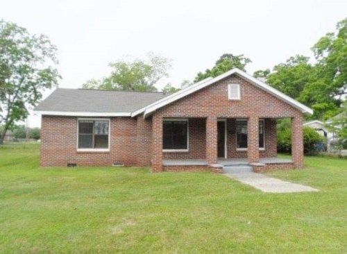 303 N Ripley St, Samson, AL 36477