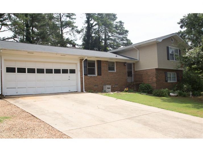 3233 Montgomery Drive, Gainesville, GA 30504