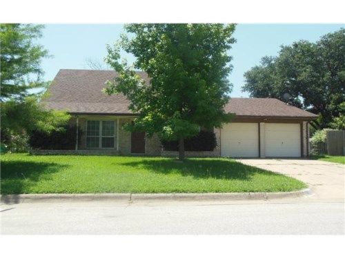 821 Ash St, Burleson, TX 76028