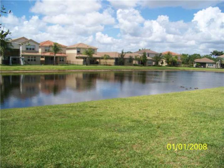 8252 CALABRIA LAKES DR, Boynton Beach, FL 33473